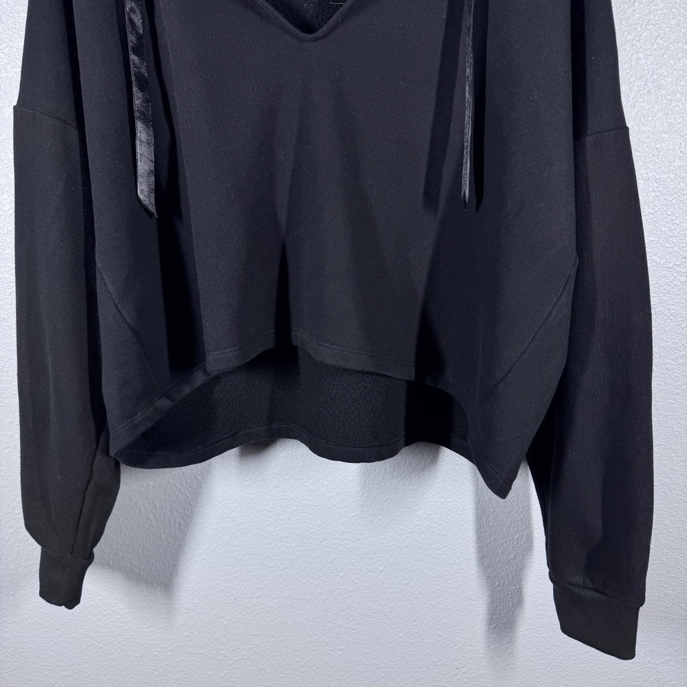 Victorias Secret Womens Black Satin Trim Cropped V-Neck Hoodie Sweatshirt XL - Picture 11 of 13